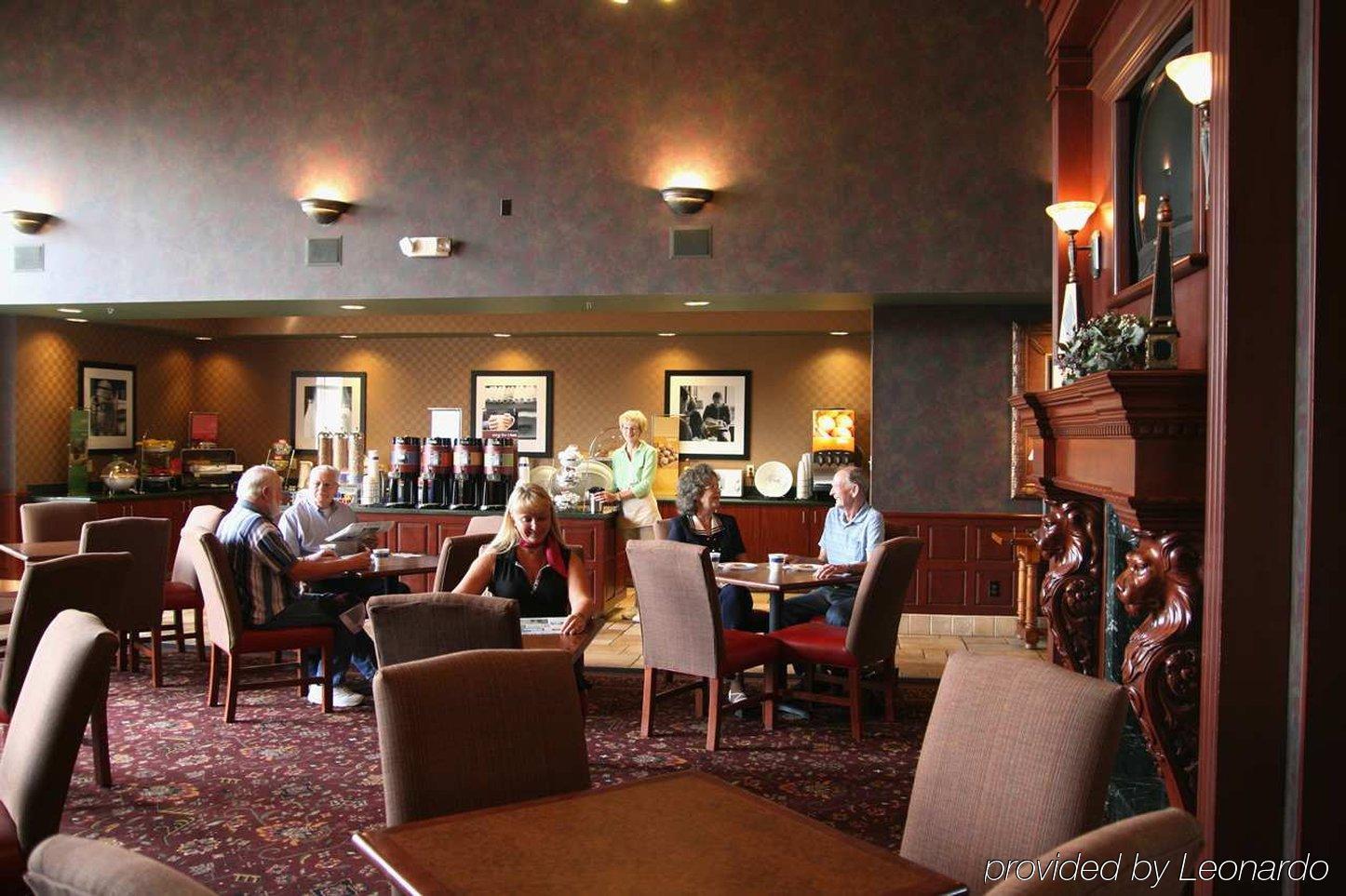 Hampton Inn & Suites Scottsburg Restaurante foto